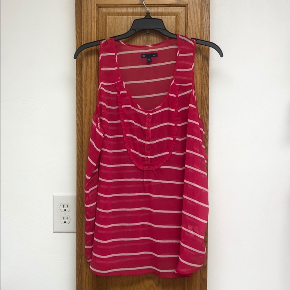 GAP sleeveless blouse